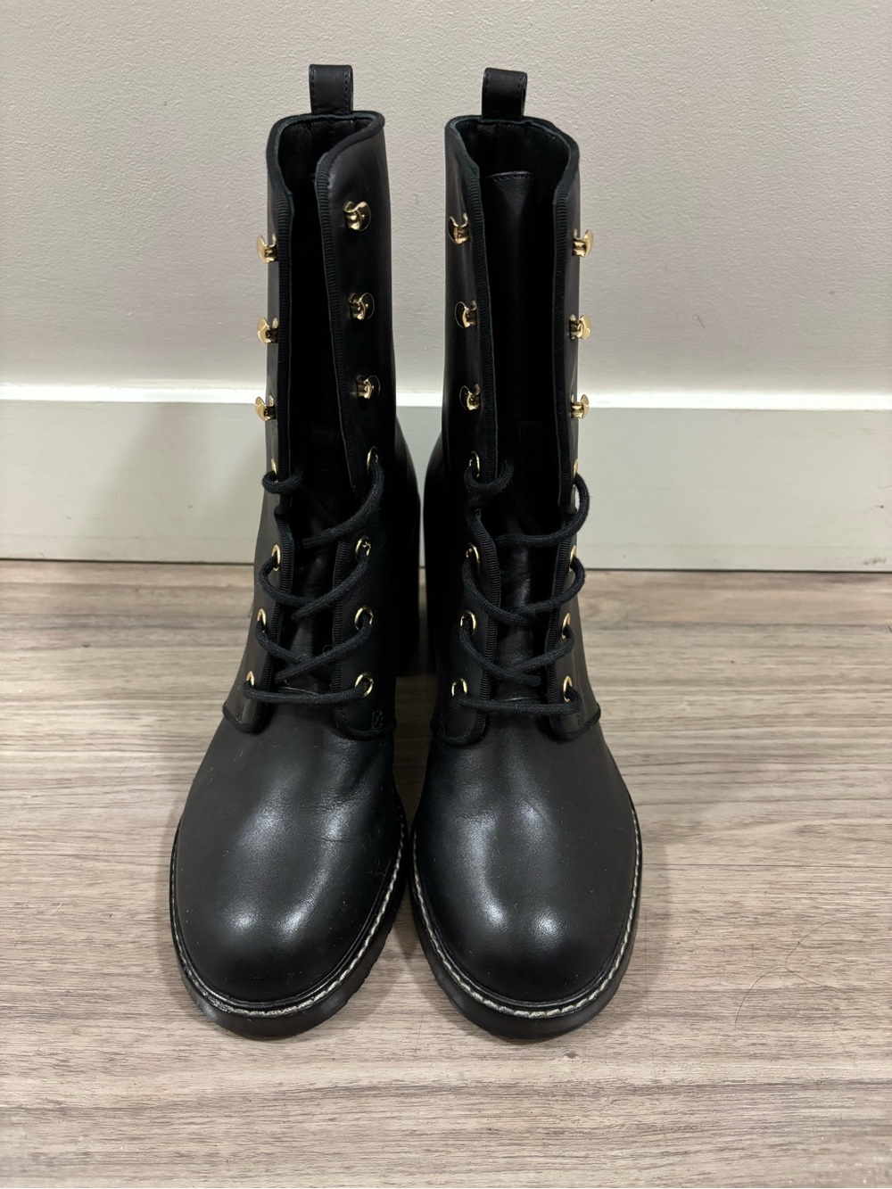 Stuart Weitzman Cassey Booties
